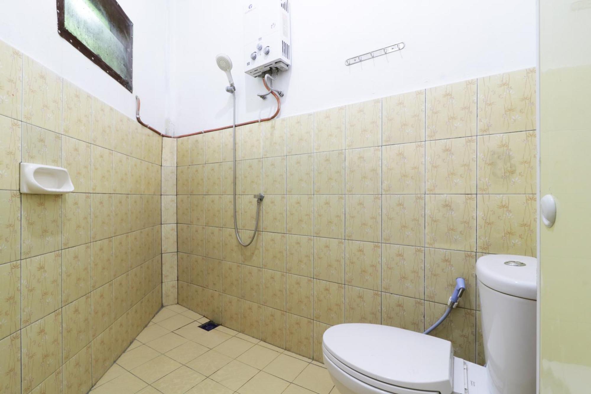 Villa Keluarga Bre Batunanggar ブラスタギ エクステリア 写真