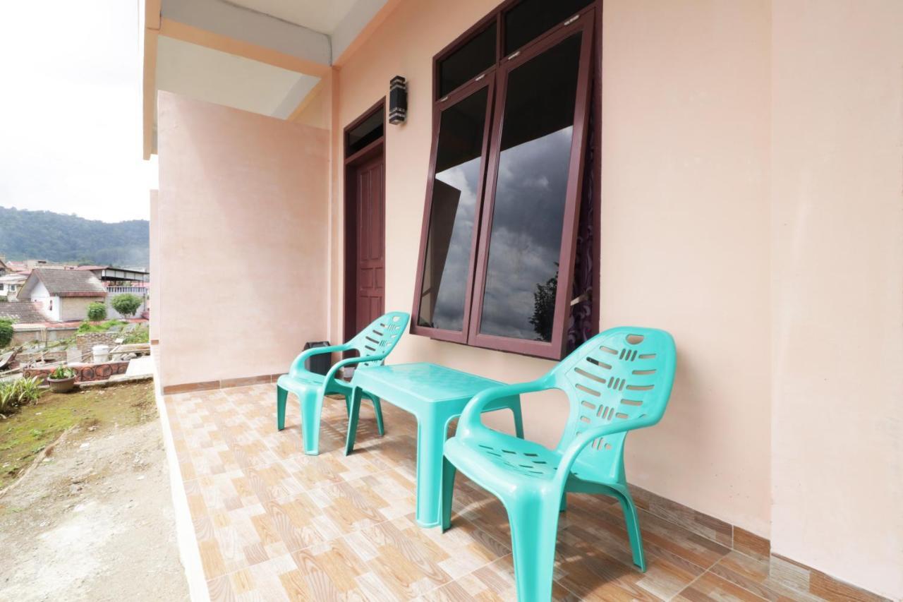 Villa Keluarga Bre Batunanggar ブラスタギ エクステリア 写真